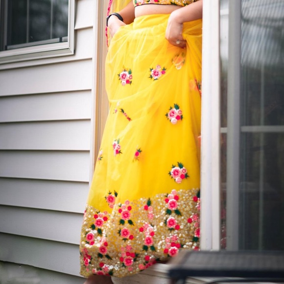 Haldi/mehendi lehenga - Picture 3 of 6